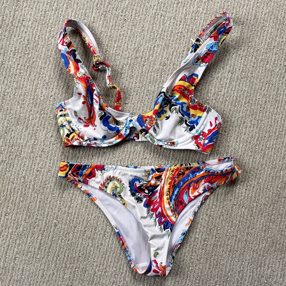 FREYA ROCOCO PAISLEY CONVERTIBLE BIKINI set XS bottom and 30D top - Picture 4 of 11